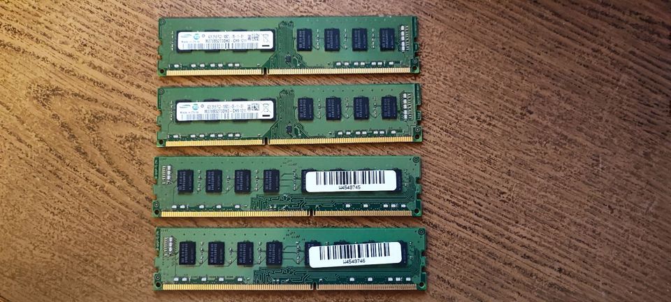 4x Samsung 4GB, 2Rx8 PC3-10600U, M378B5273DH0-CH9 DDR3 in Suhl