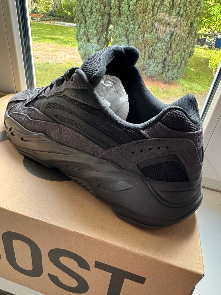 Yeezy boost 700 adidas in Berlin