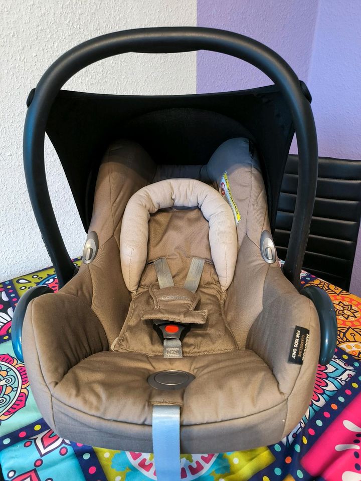 Babyschale Maxi - Cosi Cabrio Fix in Putlitz