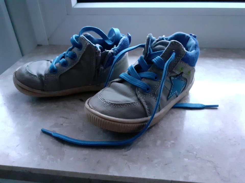 Kleinkinderschuhe Gr 22 in Künzell