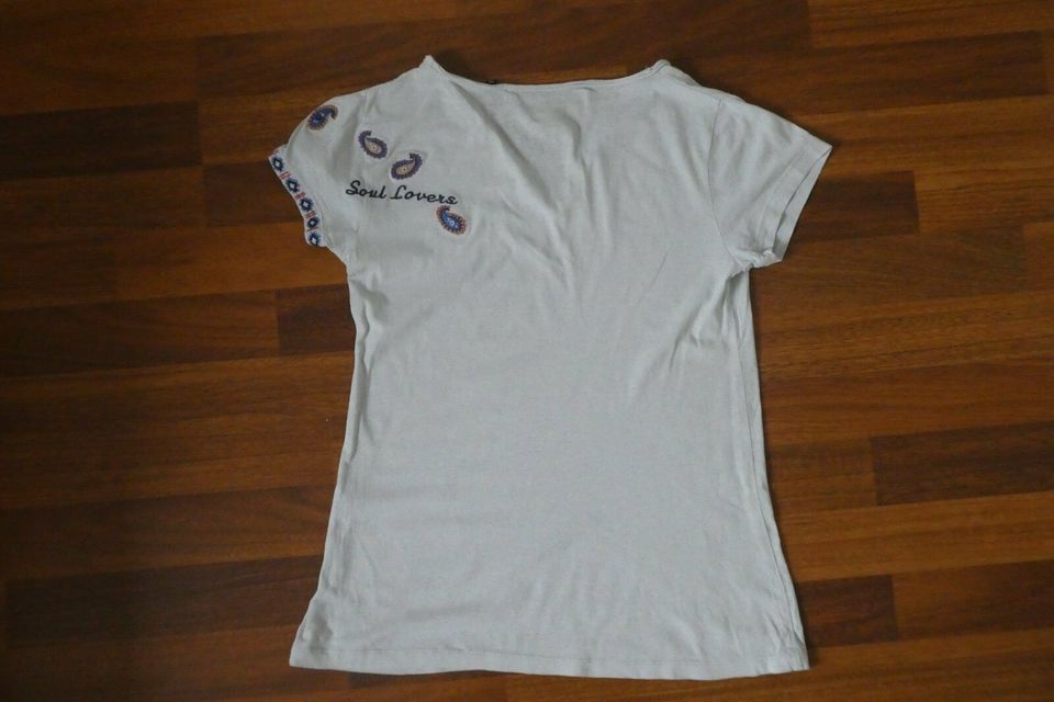 T-Shirt von R95th mit hübscher Stickerei Größe 140/146 in Würselen