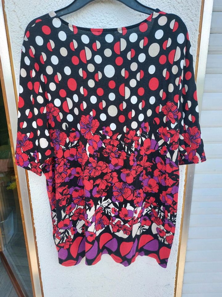 Gerry Weber T-Shirt Sommershirt 46 Blumenmuster Rot Lila Schwarz in Mötzingen