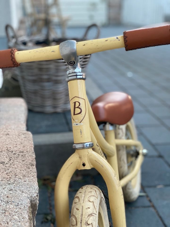Banwood Laufrad, ohne Korb, beige/ Pastell gelb, retro, Vintage in Büttelborn