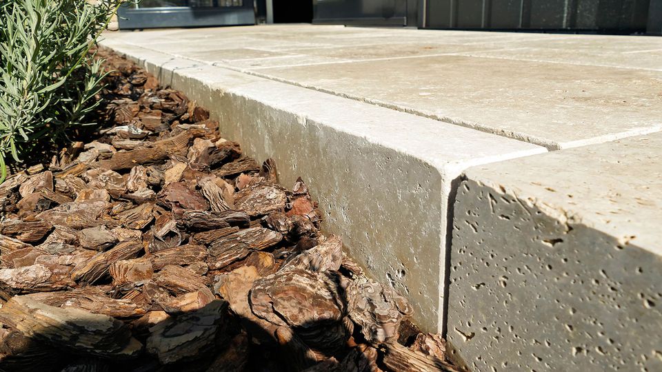 Travertin Terrassenplatten Mauersteine Blockstufen Kantensteine in Frankfurt am Main