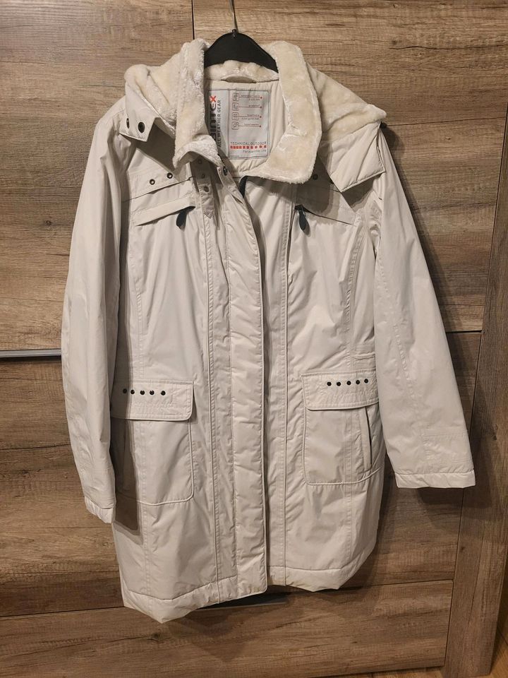 *NEU* Übergangsjacke / Mantel / Creme / Größe 46 in Halsbrücke