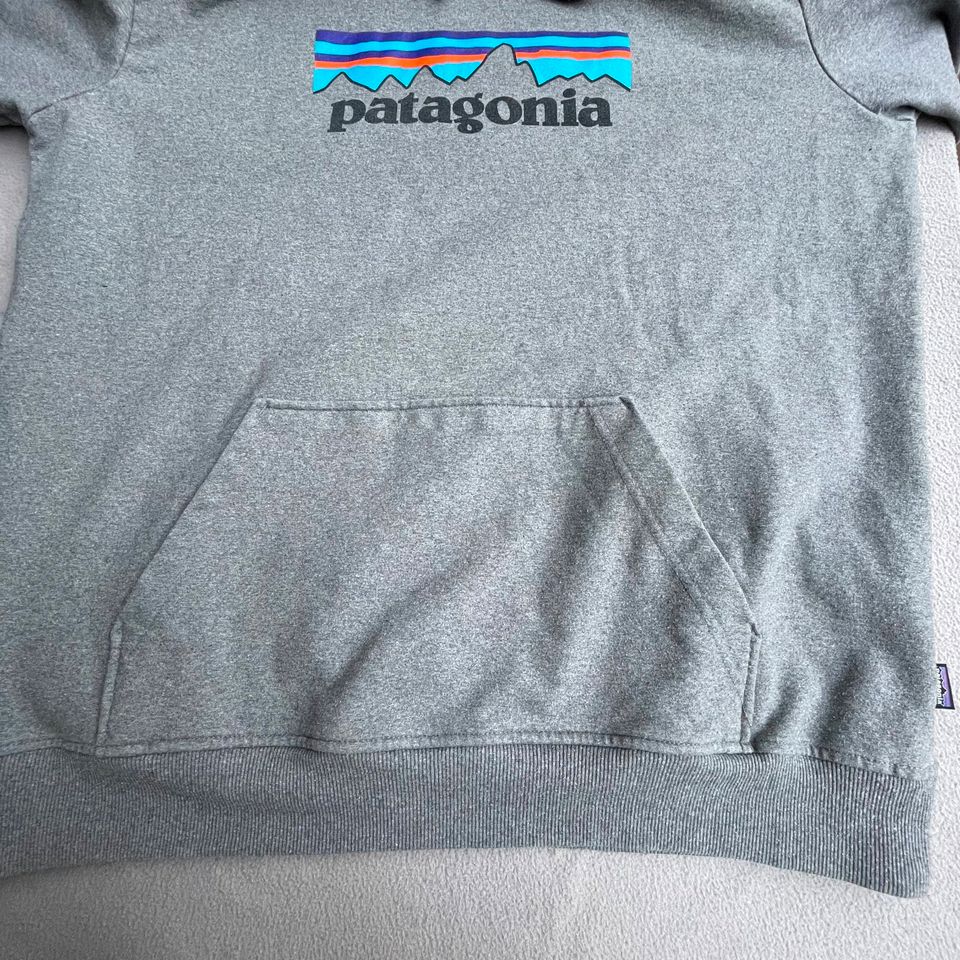 Patagonia Hoodie S und XL Uprisal hoody P-6 Logo  grau in Heidelberg