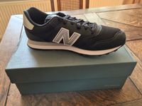 NEU  New Balance Sneaker Gr. 42 schwarz weiß silber Niedersachsen - Harsefeld Vorschau