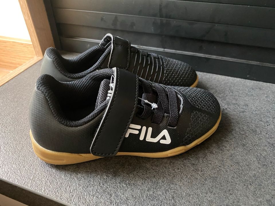 FILA Sportschuhe Gr. 28 NEU in Borchen