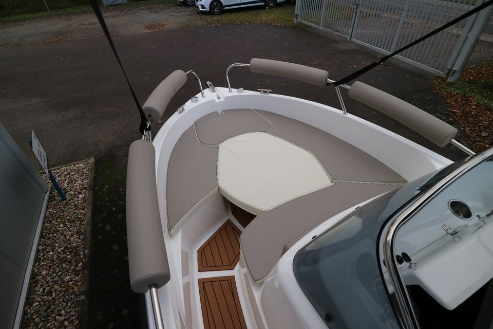 Aquila 5.3 Sun - NEU - Boot mit Motor Suzuki 70PS - in Rechlin