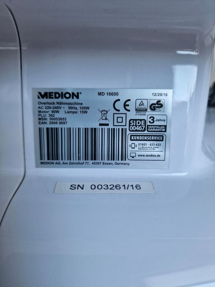 Medion Overlock Nähmaschine + Garn + Ersatznadel MD 16600 in Helmstedt