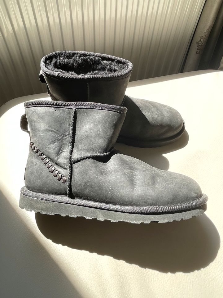 UGG Schuhe Gr 40 in Ludwigsburg