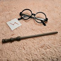 Harry Potter Set: Zauberstab, Brille + Blitz Narbe Tattoo Nordrhein-Westfalen - Hemer Vorschau