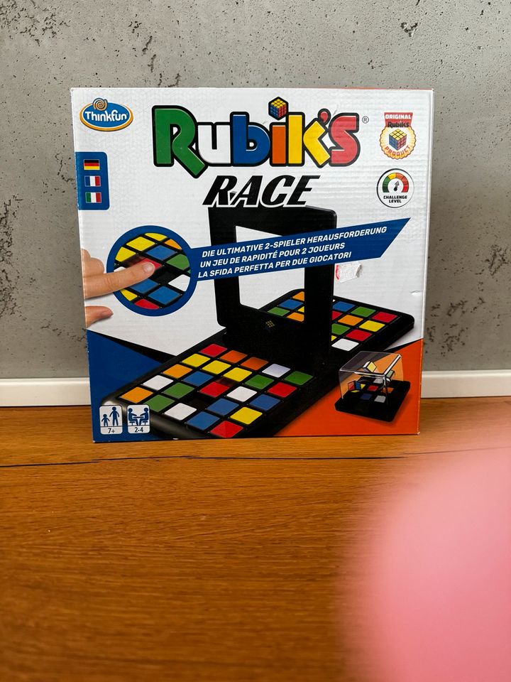 Rubiks Race Spiel wie neu in Deggendorf