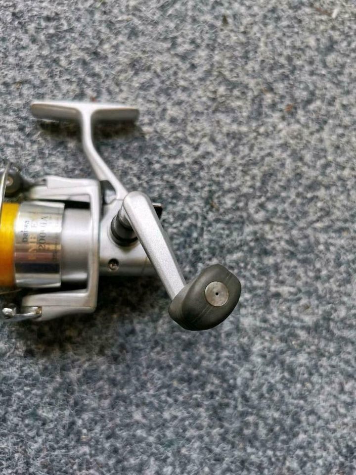 2× Daiwa Emblem-S 2000 iA Angelrollen Spin Zander Barsch Forelle in Bad Bentheim