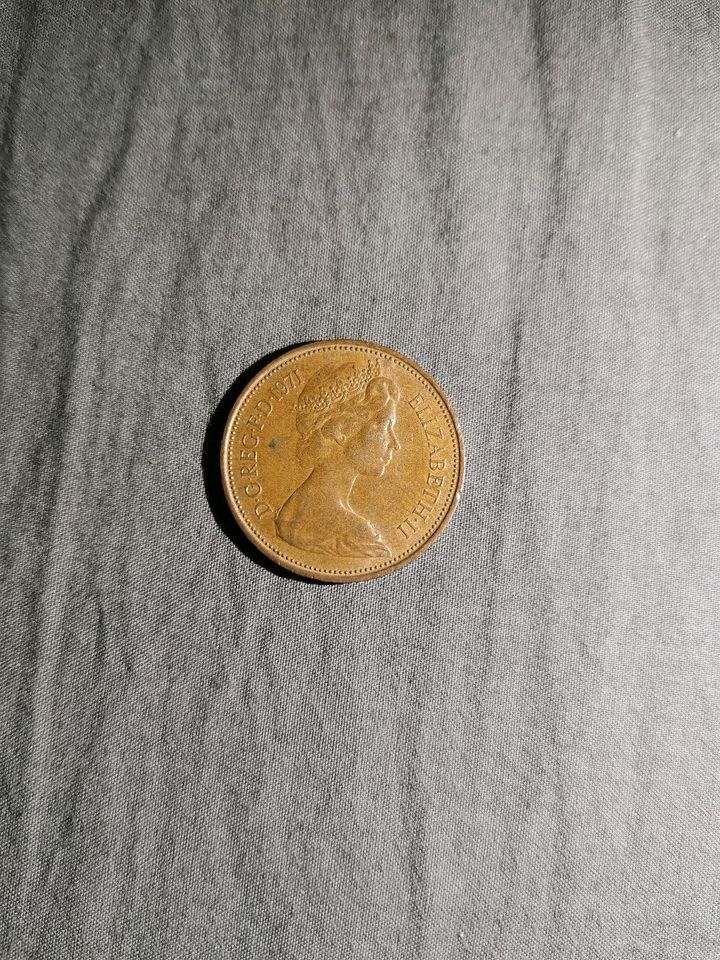 New penny, queen Elizabeth in Nusse