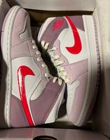 Jordan 1 Mid Valentins Day Gr 42 Bayern - Niedernberg Vorschau