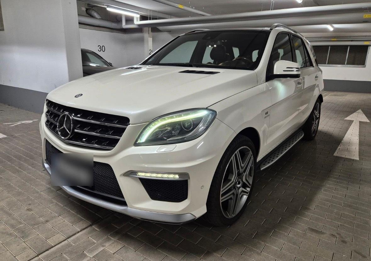 Abbildung des Autos Mercedes ML63 AMG ( Muss…