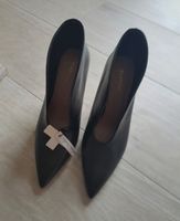 Mango Echtleder Stiefelette Pumps Cut Cou Schwarz Gr. 36 NEU Hannover - Mitte Vorschau