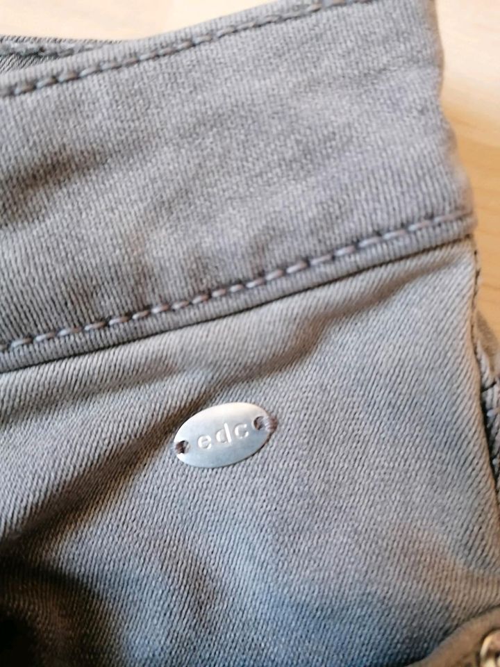 Capri Jeans in Kruft