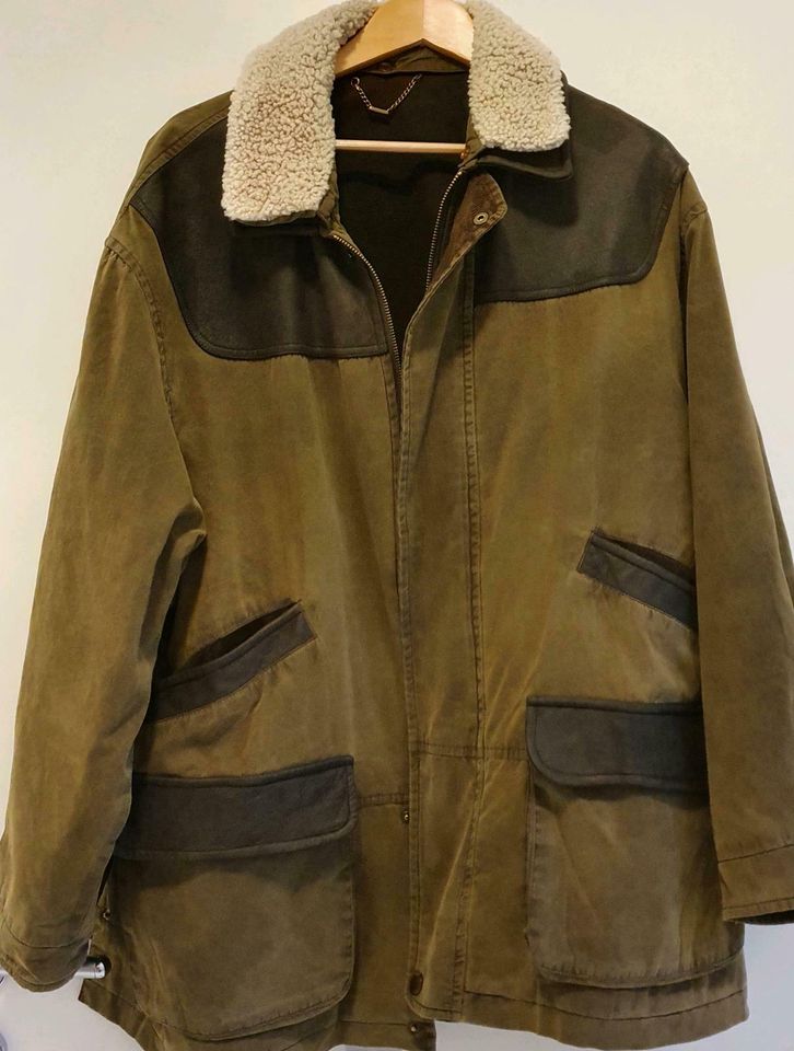 Herren Winterjacke in Farbe Khaki in Oer-Erkenschwick