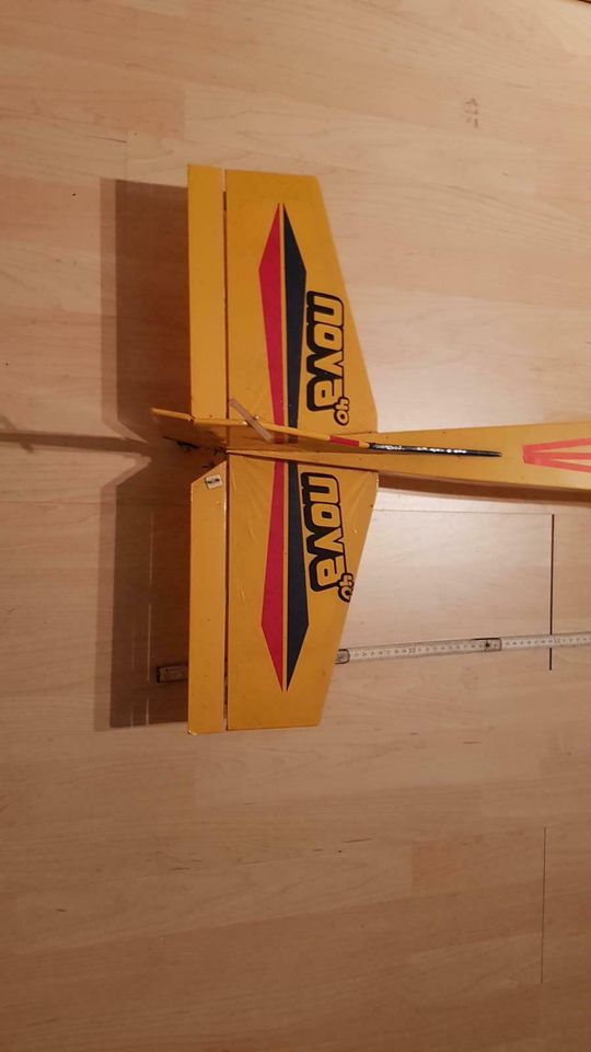 Modellflugzeug RC Flugzeugmodell Nova 135 cm in Otterndorf