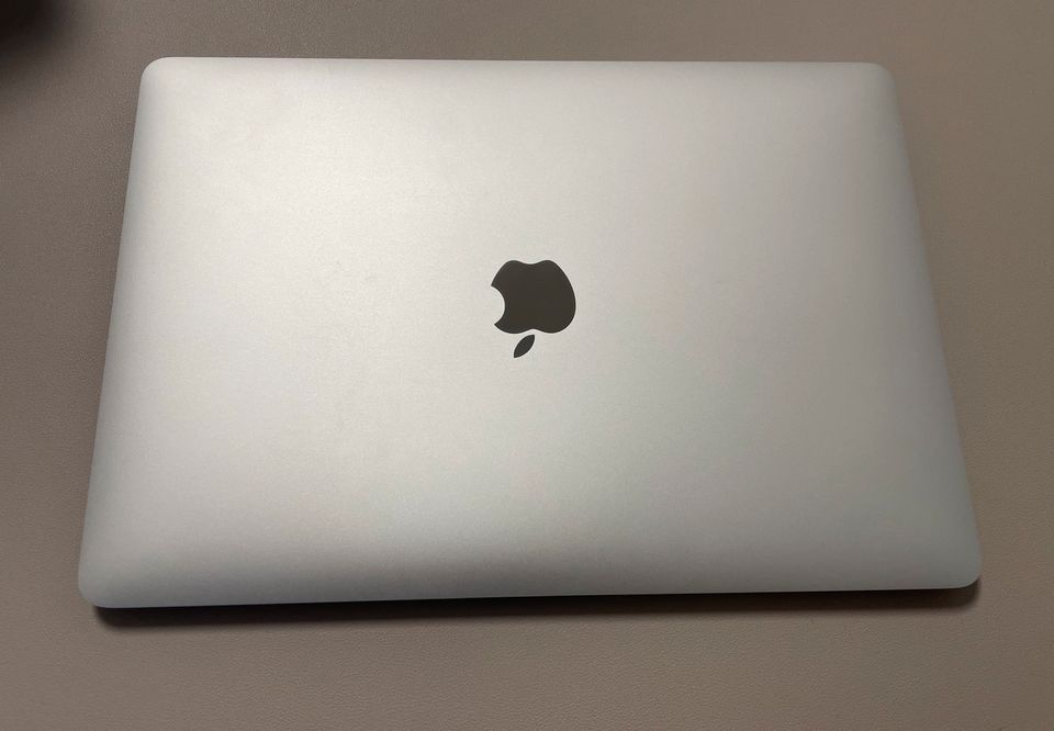 Apple MacBook Air (2019) A2179 *neuwertig* in Bad Lobenstein