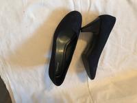 Damenschuhe Gr.41 schwarze Pumps klassische Absatzschuhe Heels Niedersachsen - Peine Vorschau