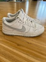 Nike dunk weiß grau Hessen - Oberursel (Taunus) Vorschau