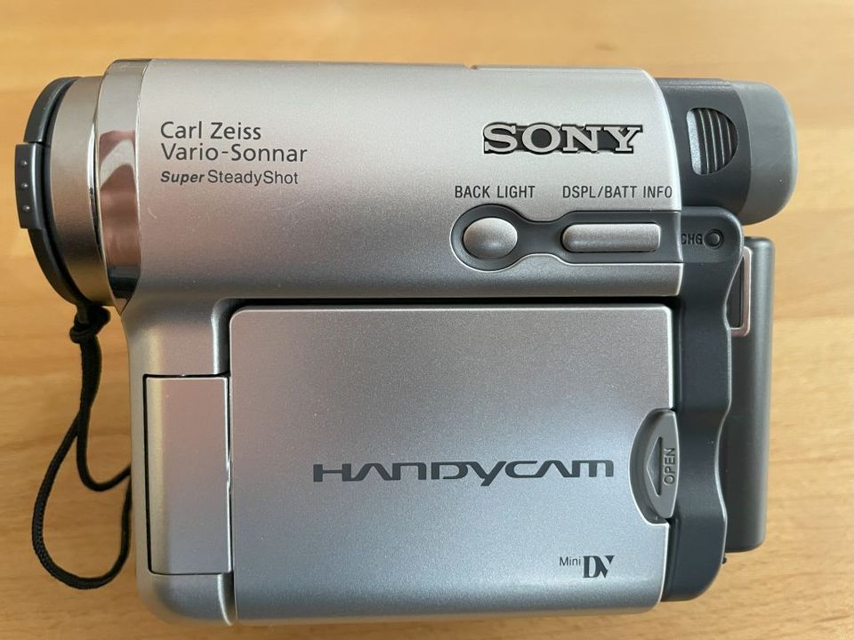 Sony DCR-HC14E Handycam mit Tasche in Forchheim