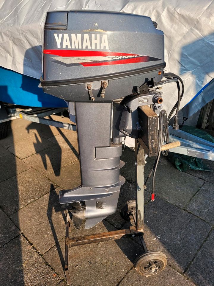 Außenbordmotor  Yamaha 20 PS / 2 Takt in Wahlstedt