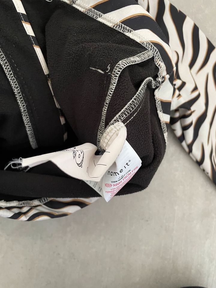 ✖️nameit Softshell Jacke Übergang ✖️Zebra creme-schwarz Gr. 116 in Regen