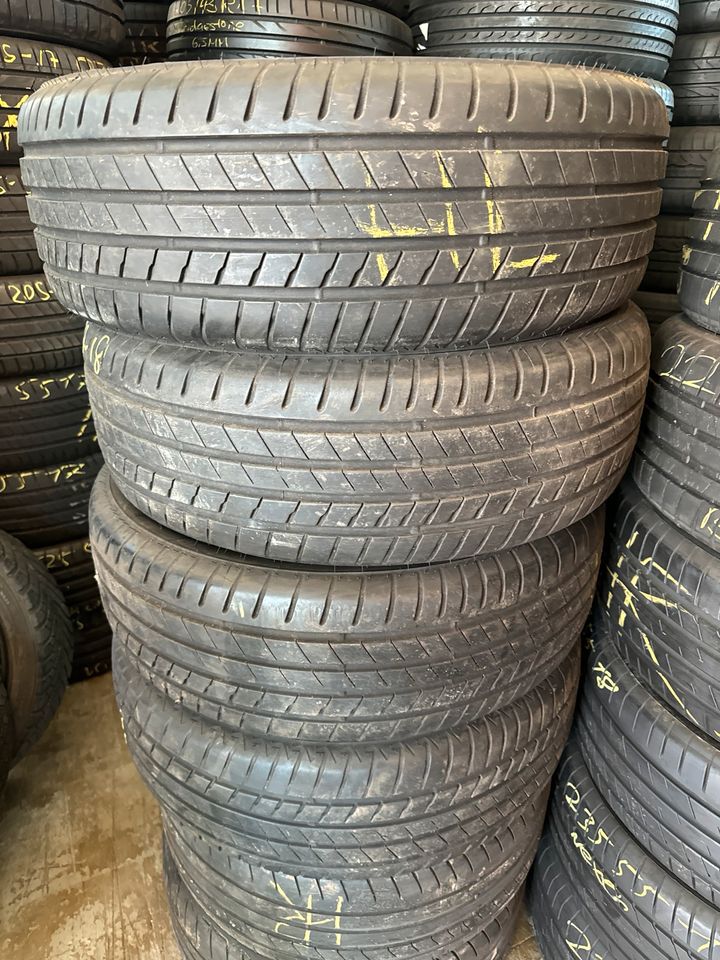 Neuwertige Gebrauchtreifen 225 60 r18 Bridgestone Sommerreifen in Schwieberdingen