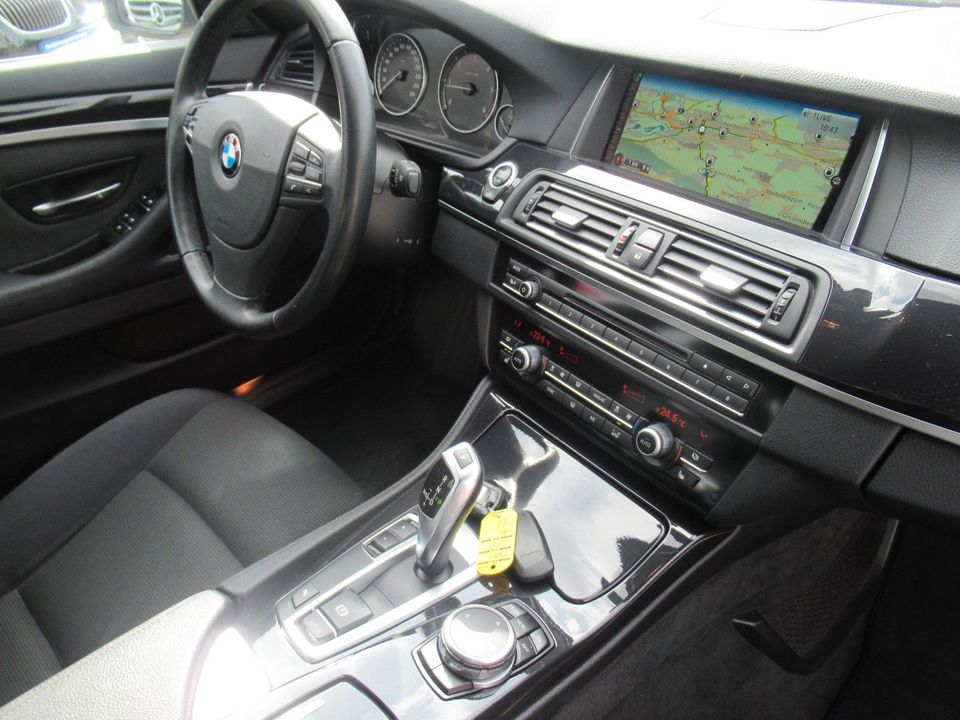 BMW 520d Touring Navi,Euro6,RFK,LED,HIFI,Fest Preis. in Bad Oeynhausen