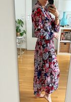 Monki langes Sommerkleid bunt Muster rot blau weiß 36 38 zara München - Bogenhausen Vorschau