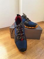 PRADA Herrenschuhe / Sneaker Blau & Schwarz Gr. 9,5 mit OVP Bonn - Südstadt Vorschau