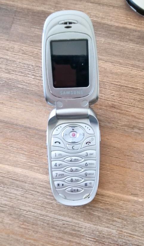 Samsung SGH E330 in Bochum