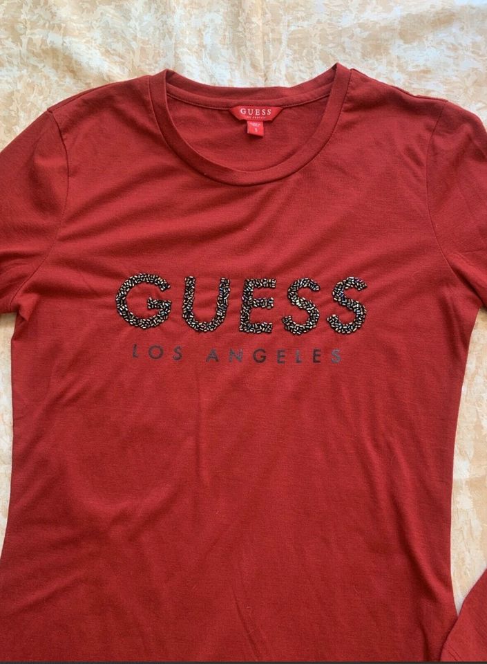 GUESS Damen Langarmshirt Gr S in Bremen