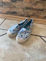 COX Espadrilles / Schuhe blau mit Blumen 39 Brandenburg - Mittenwalde Vorschau