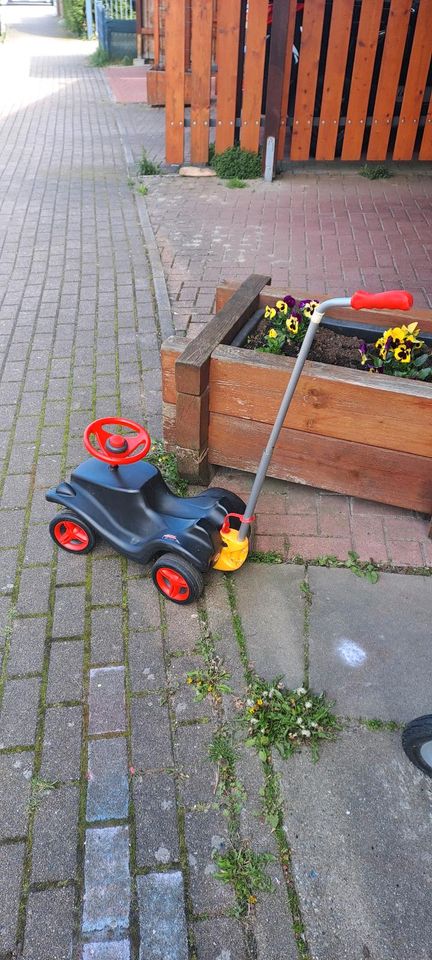 Bobbycar mit Lenkstange in Neu Wulmstorf