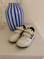 Adidas HOOPS Sneaker in weiß Gr. 31 Niedersachsen - Göttingen Vorschau