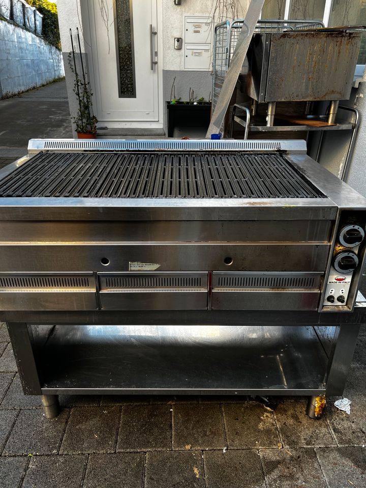 Lavastein-grill. Gas-grill. Industrie-grill in Stuttgart