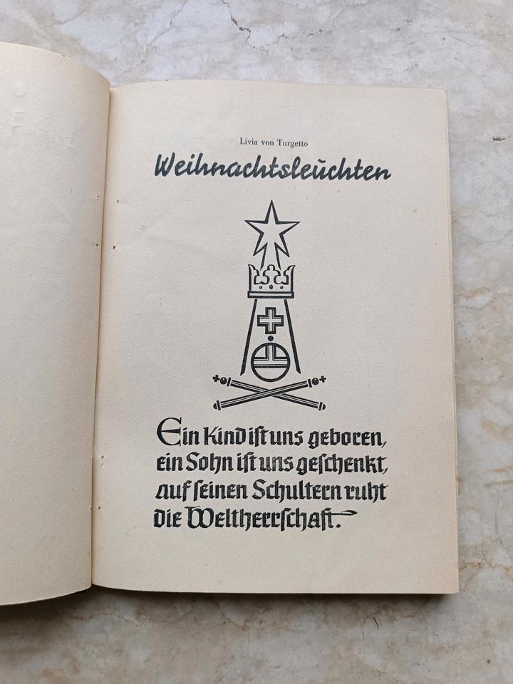 Literatur "Weihnachtsleuchten" von Livia von Turgetto in Hetzerath (Mosel)