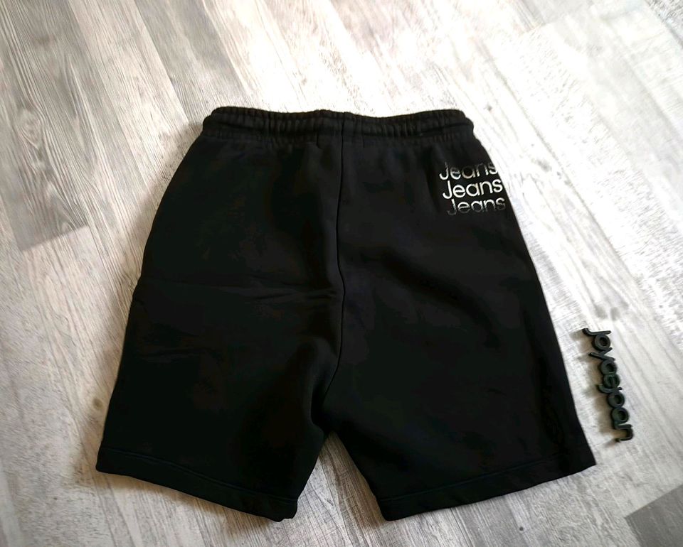 ★ Calvin Klein Shorts Gr.128 ★ in Riesa