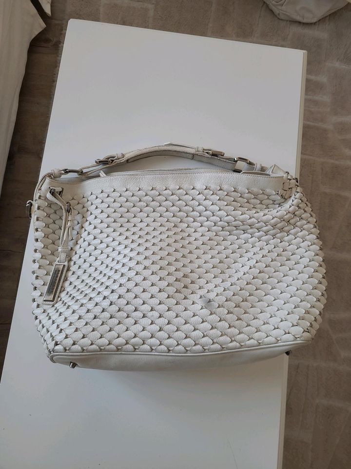 Burberry Tasche weiss original Leder in Berlin