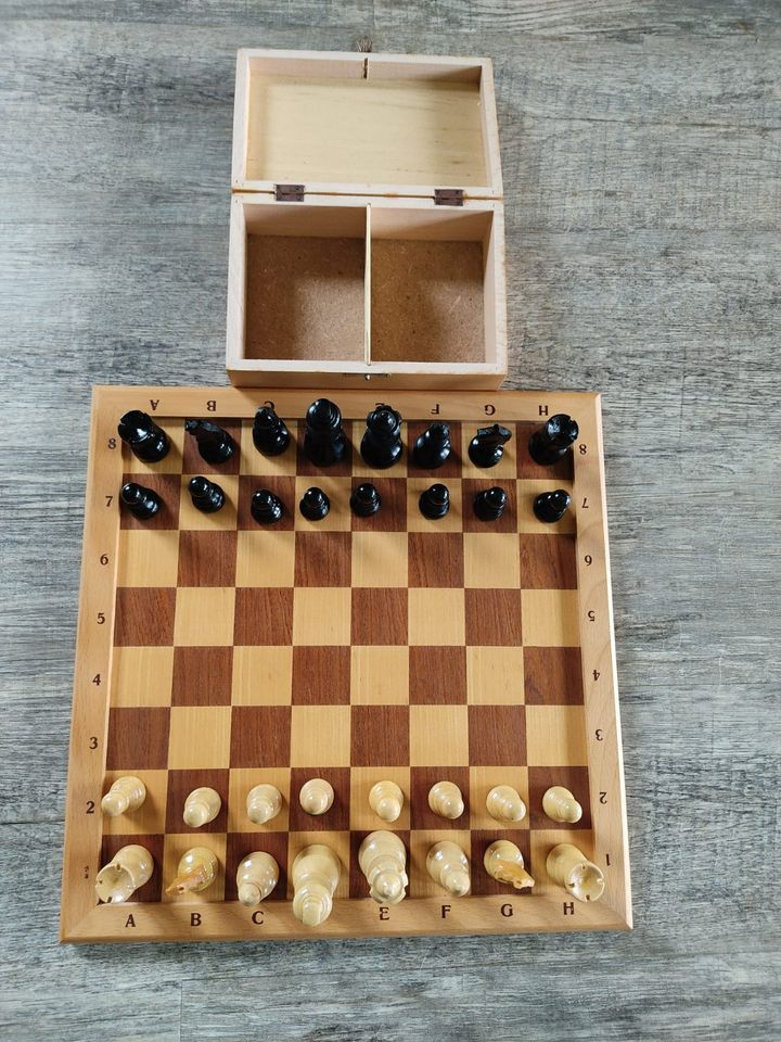 Schachspiel, handgearbeitet, Erzgebirge in Haren (Ems)