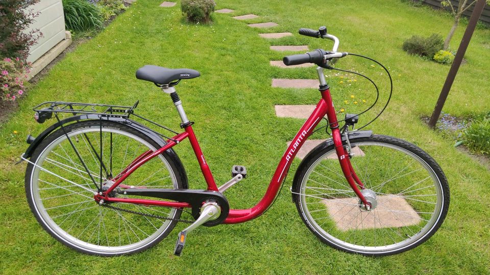 Damen Fahrrad  28 Zoll Tiefeinsteiger Atlanta Komfort in Hamburg