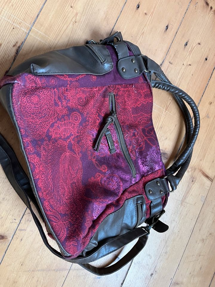 Desigual Handtasche in Coppenbrügge