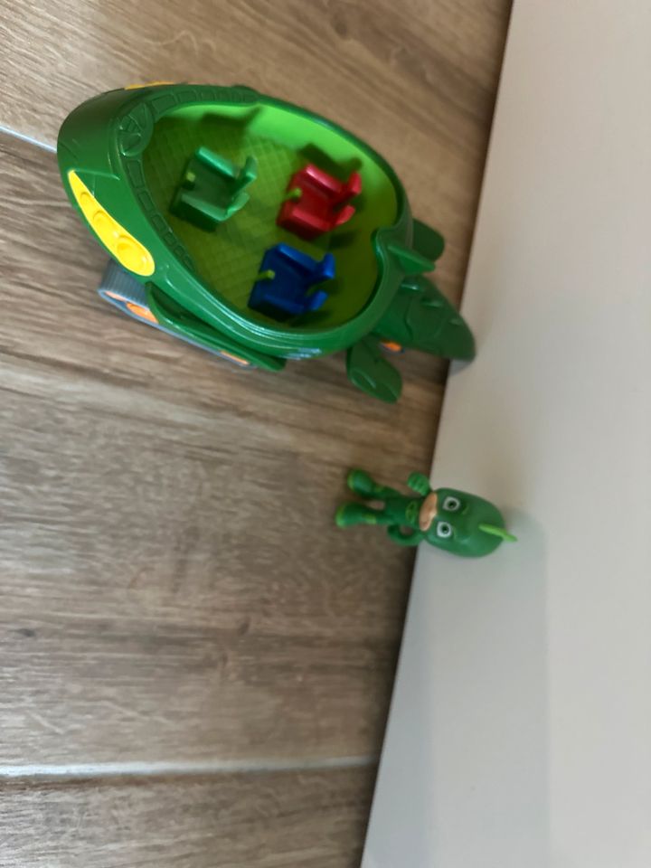 PJ Masks Deluxe Geckomobil in Mühlacker