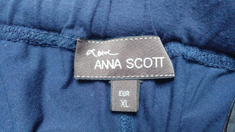 Anna Scott Hose Haremshose Pluderhose marineblau Gr 42 XL 40 L in Heidelberg