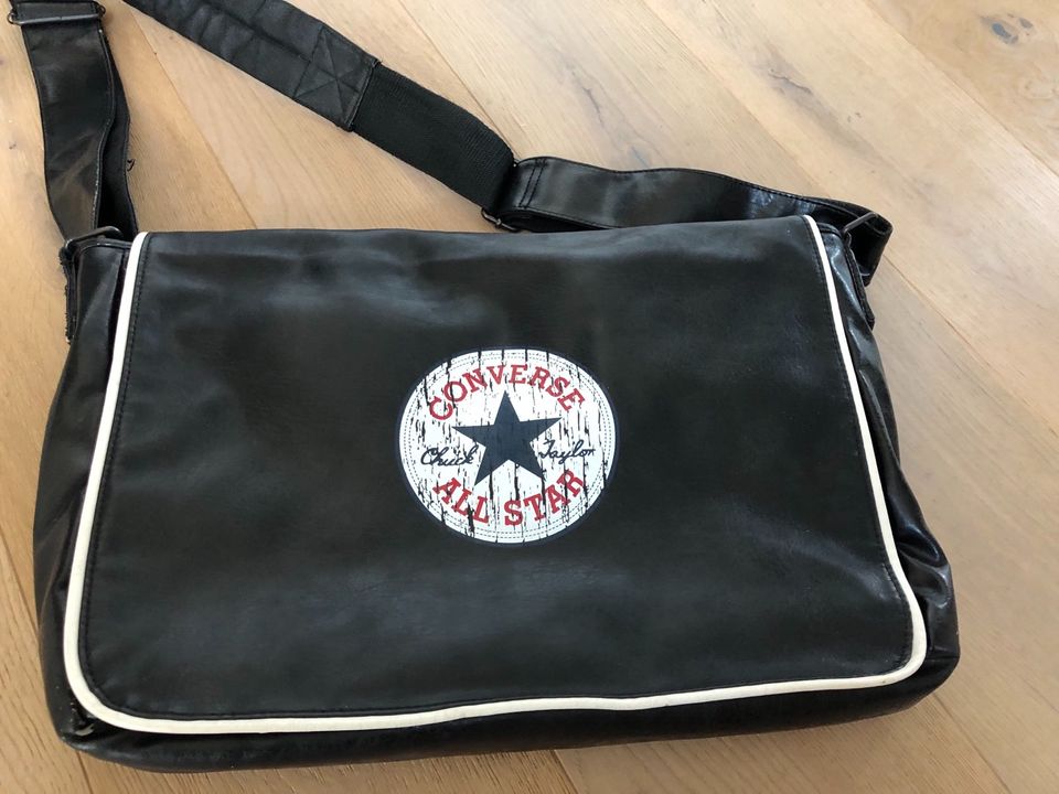 Converse Tasche in Braunschweig